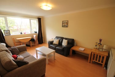 2 bed flat, Lonsdale Court, Jesmond, Newcastle, NE23HF - Image 3